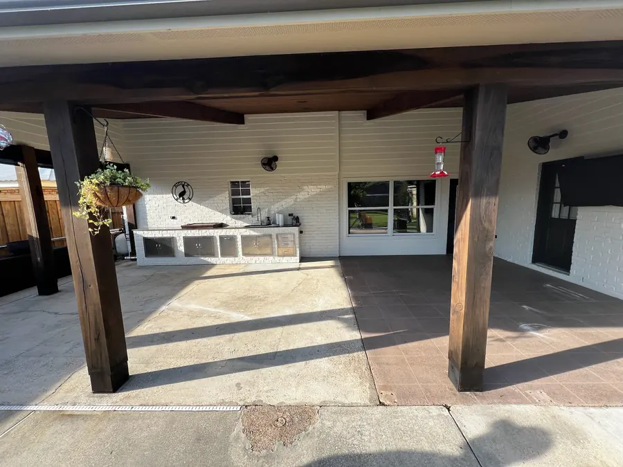 Covered back patio slab before coating